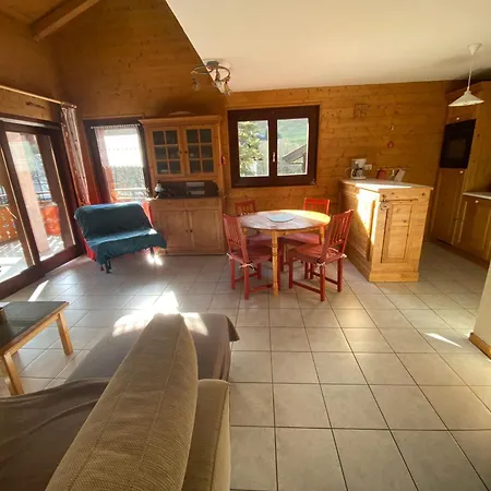 Spacieux 3 Pièces Avec Balcon Et Parking - Fr-1-692-106 Appartement