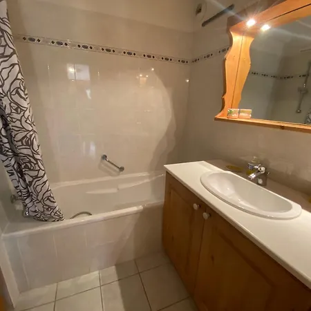 Spacieux 3 Pièces Avec Balcon Et Parking - Fr-1-692-106 Abondance